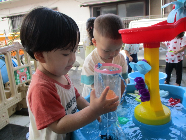 水遊びー