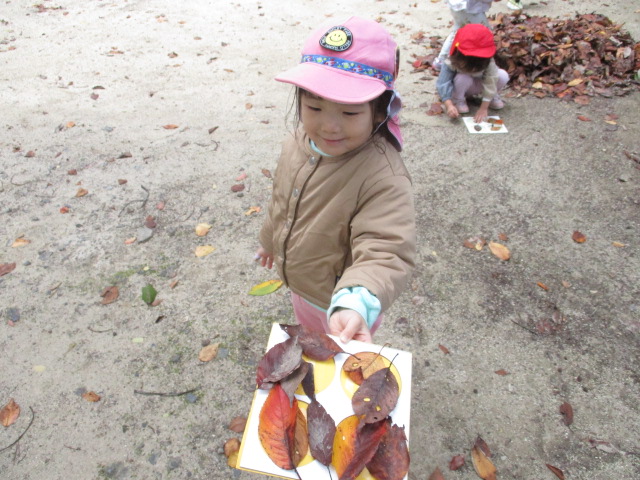 馬路石邊神社さんで葉っぱをあつめたよー いつもありがとうございます。