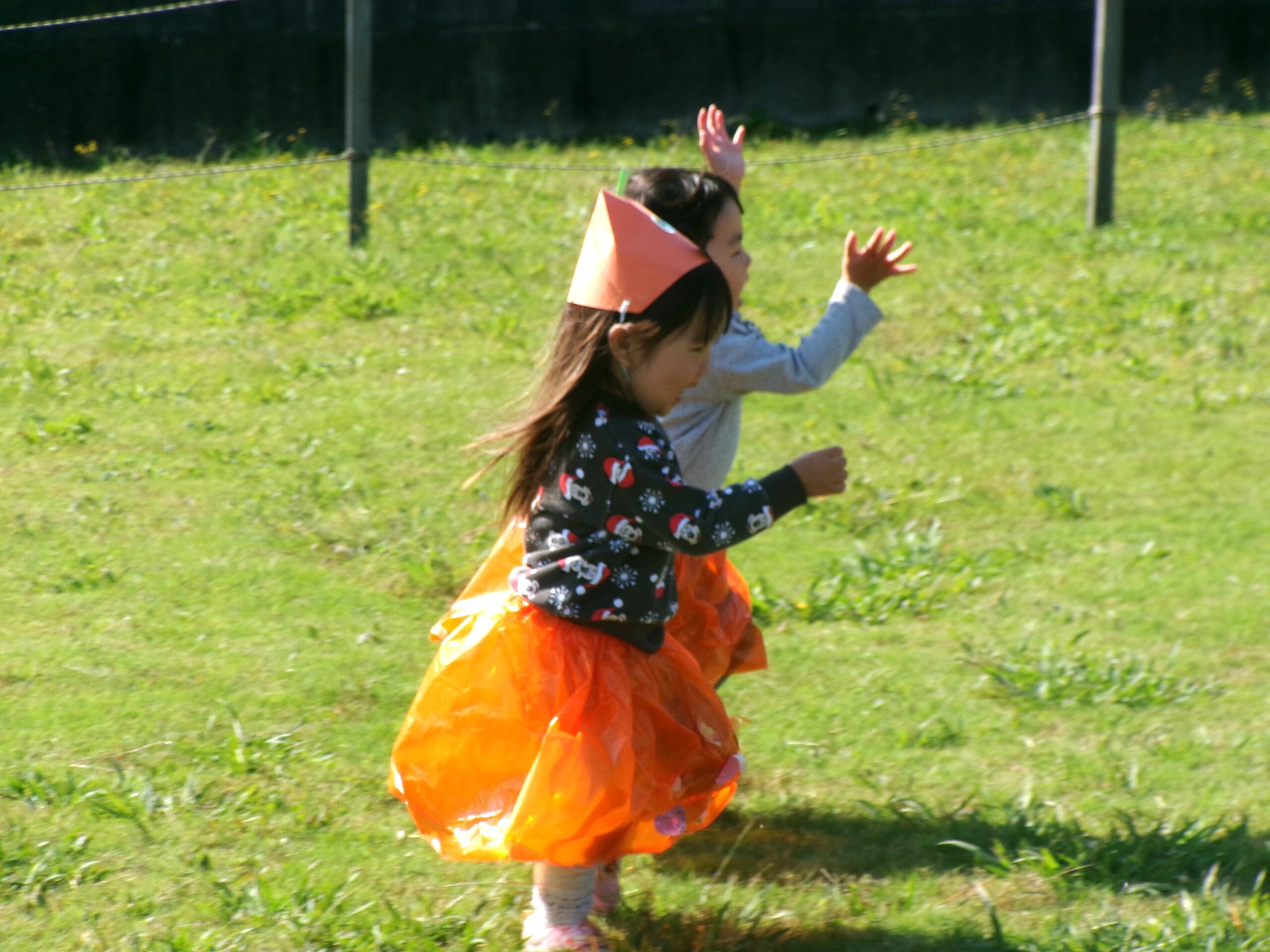 ハロウィンの仮装をして遺跡公園へ！秋の風が気持ちいい〜〜♪♪
