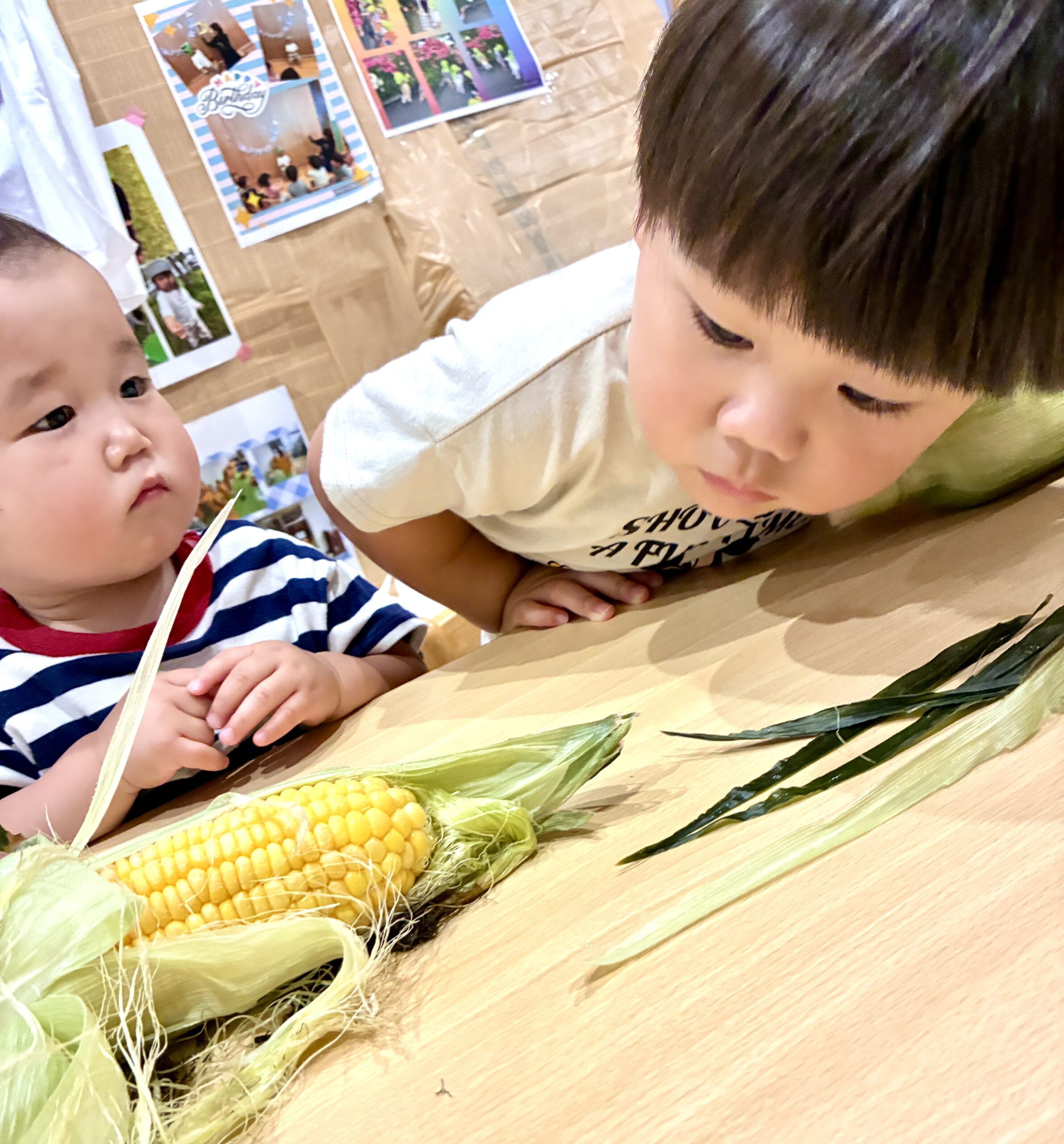 1歳児さんのクッキング♬皮をむいたら、なんかでてきた～～！！！