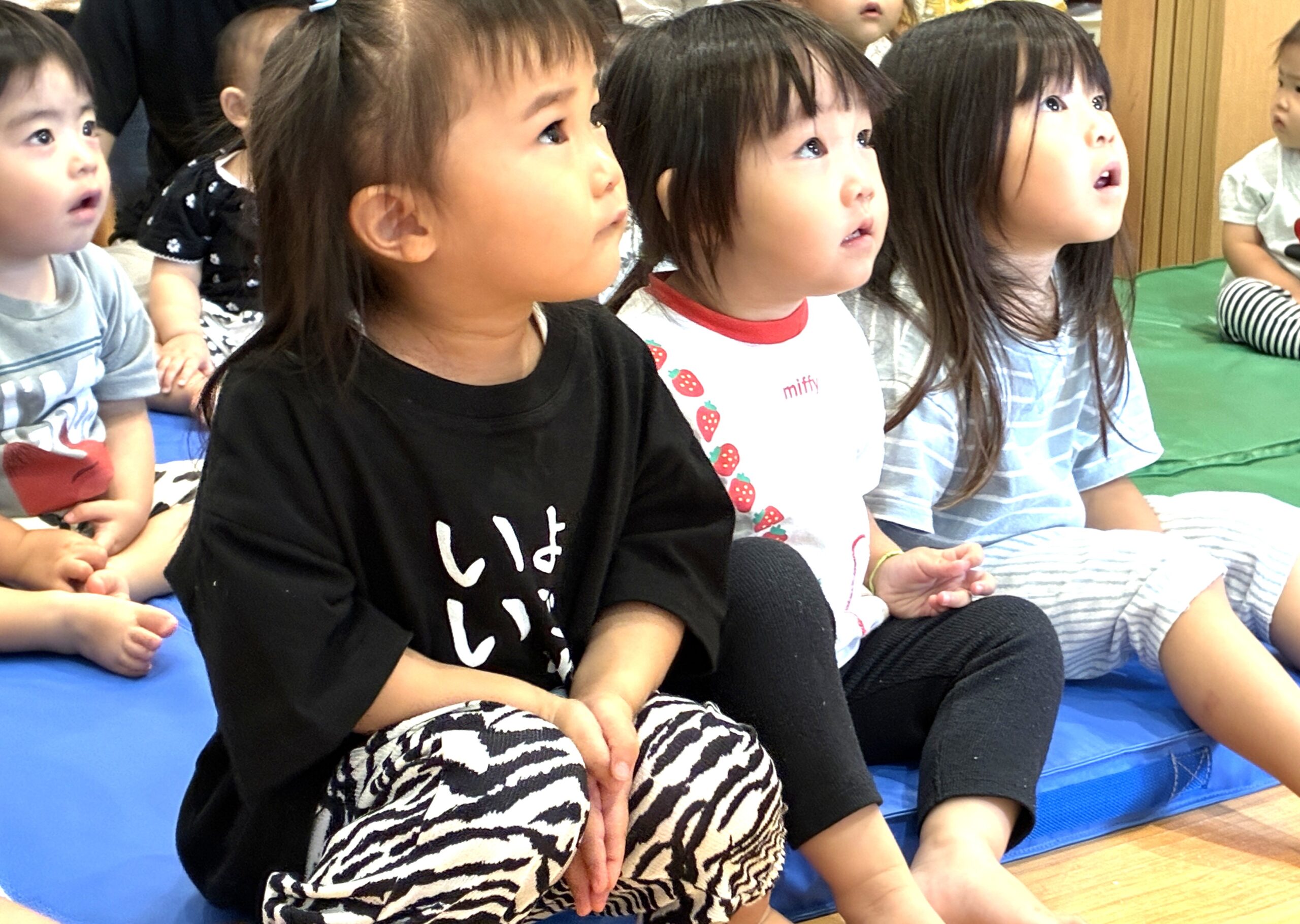 歌と絵本のイベントで！真剣なまなざしが素敵すぎる～♬