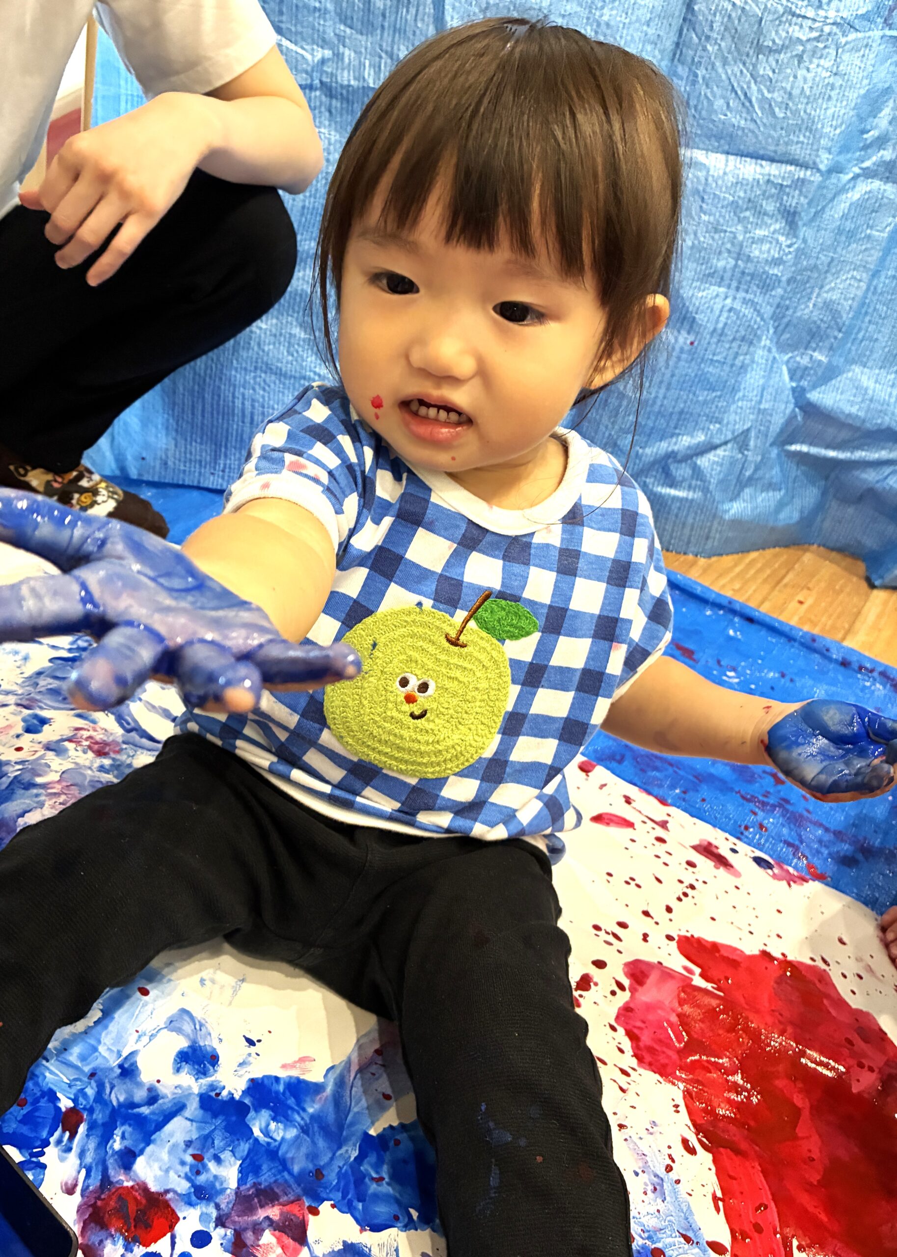 見て！見て～～！1歳児さんのえのぐあそび♬